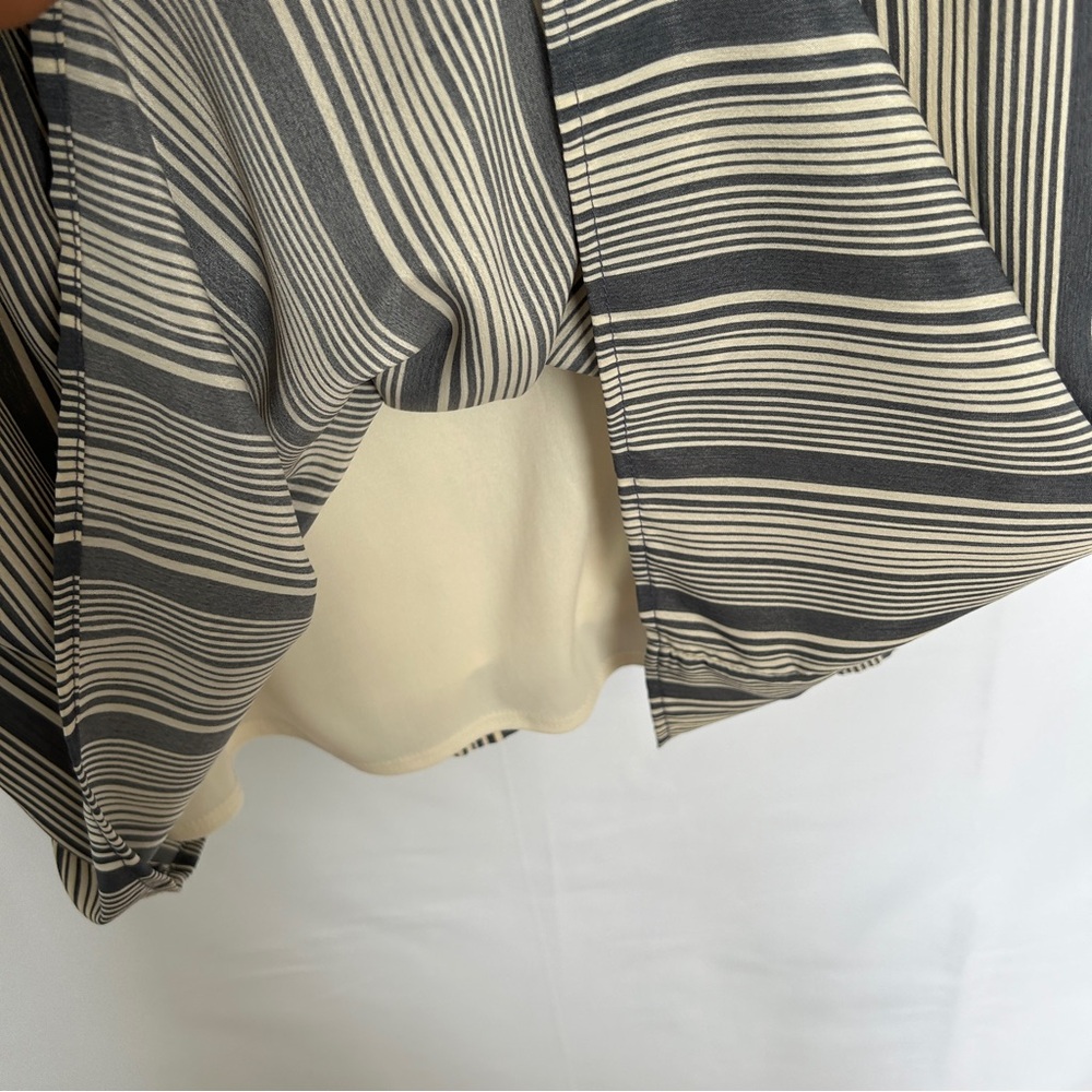 Gilli Cream and Grey Striped Dress‎ - Picture 4 of 7